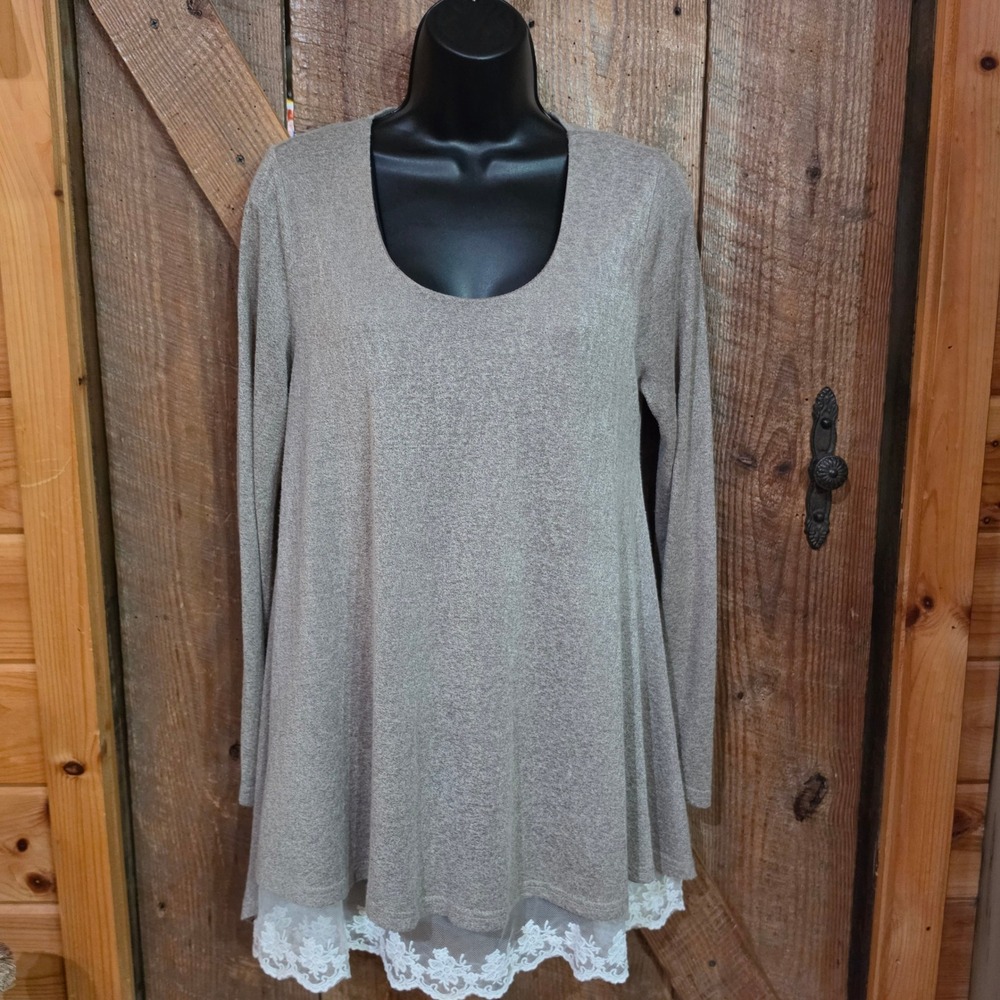 UMGEE Taupe Lace Hem Tunic Top Small Long Sleeve Boho Knit Swing Shirt